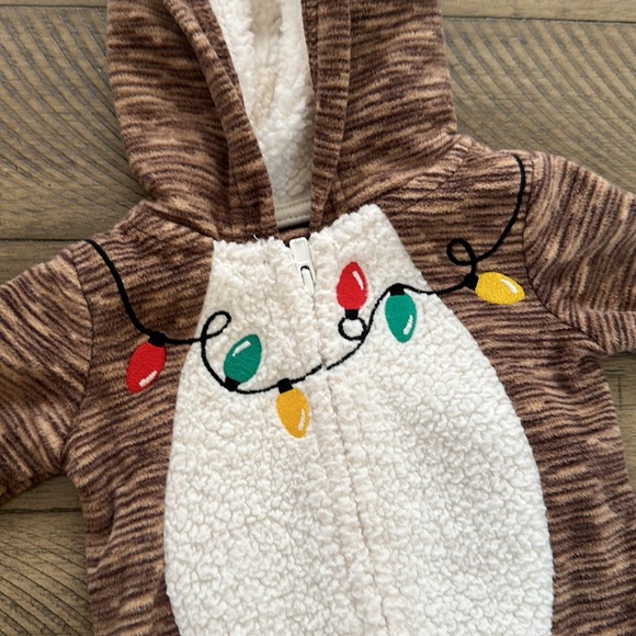 Adorable Reindeer zip up onesie - Picture 3 of 6